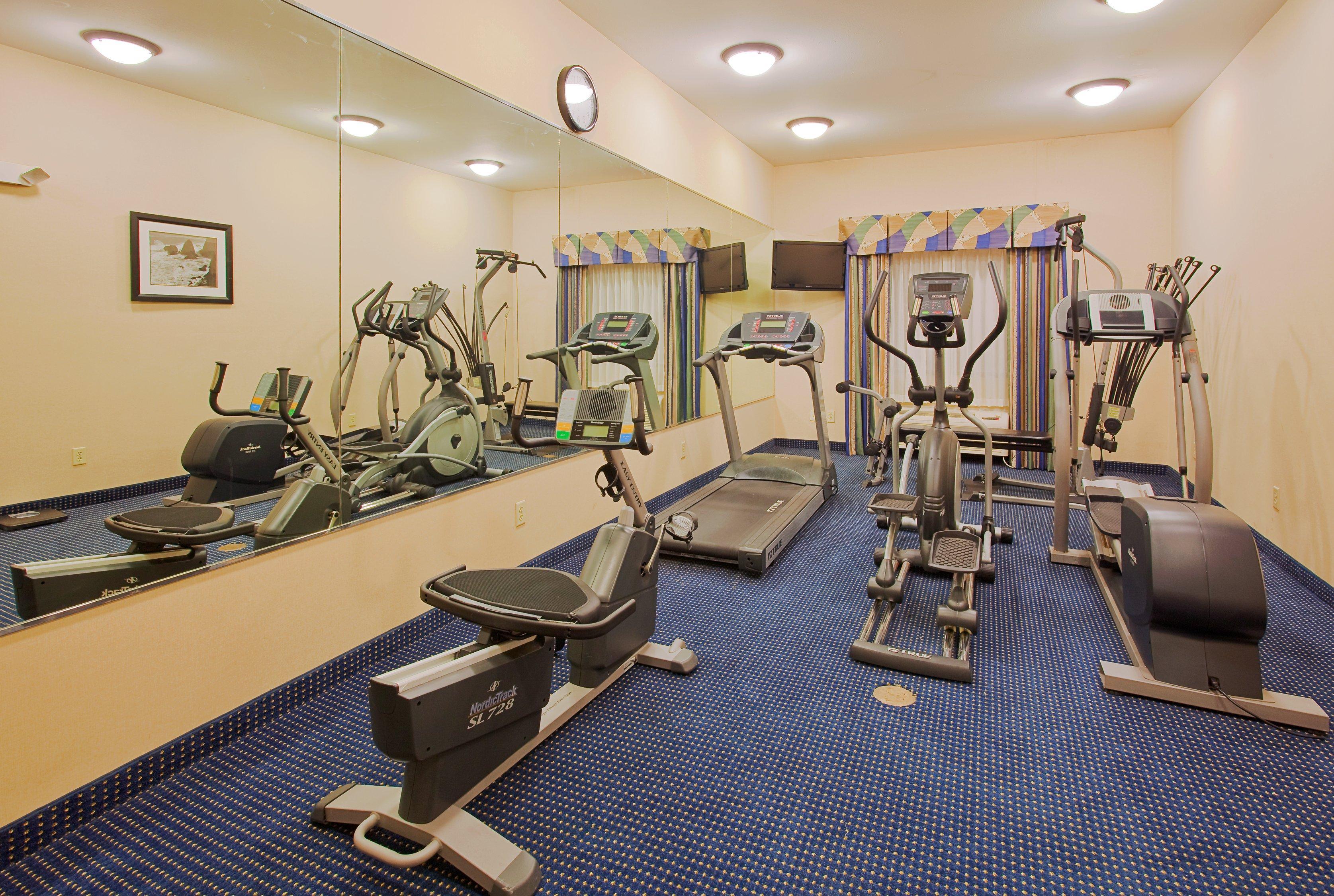 Holiday Inn Express Hotel & Suites Panama City-Tyndall Bagian luar foto